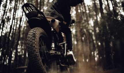How to change the dirt bike tire
